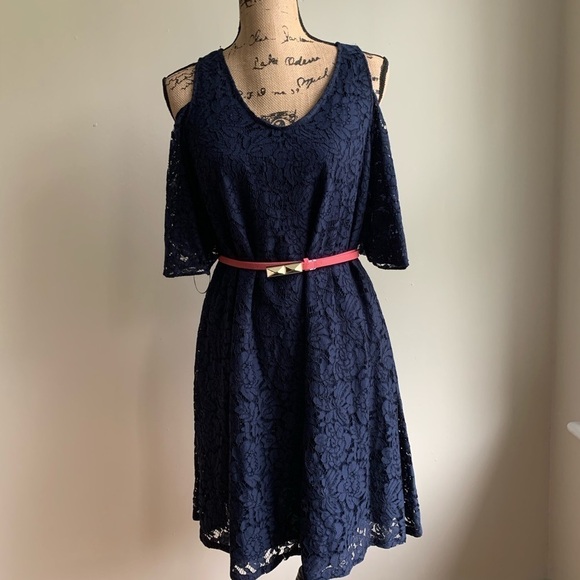 Nanette Lapore blue lace cold shoulder dress 4 - Picture 11 of 13